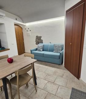Solto Collina Apartment | La Stanzina di via Dosso