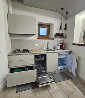 Solto Collina Apartment | La Stanzina di via Dosso