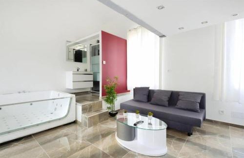 Saint-Zacharie Apartment | La suite de Mont-Vert (Jacuzzi privatif)