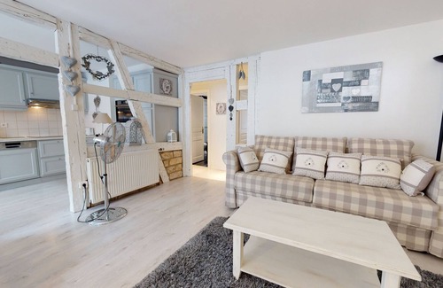 City-Centre - Petite France Apartment | La suite du bouchon city center apartment up to 4