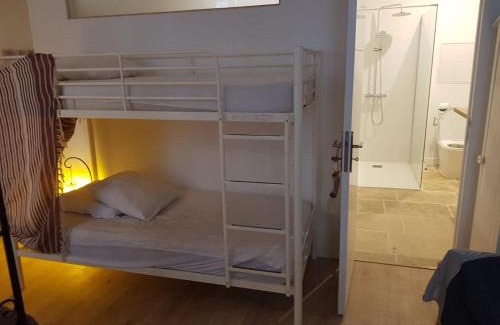 Tournus House | La suite du Docteur Privey - Free & secure Park Bike - 3mn Autoroute