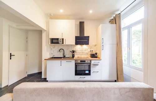 Guingamp Apartment | La Suite Eclatante, proche gare de Guingamp