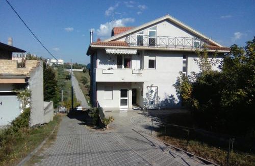 Torrevecchia Teatina Apartment | La Suite