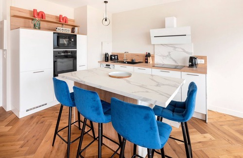 Fontenay-aux-Roses Apartment | La tête dans les nuages - Appt pour 4