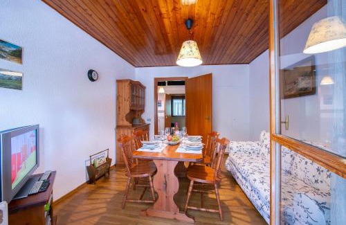 Bardonecchia Apartment | La Tana dello Scoiattolo Skiing nearby - Happy Rentals