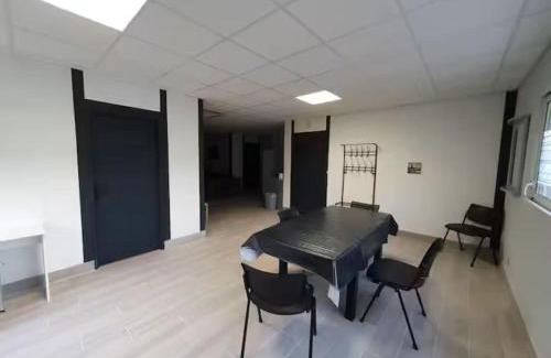 Nailloux Apartment | la tanière argentée