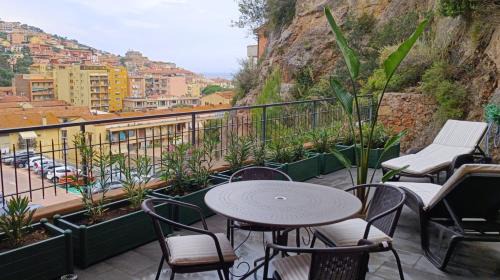 Porto Santo Stefano Apartment | La Terrazza Di CavaLegni