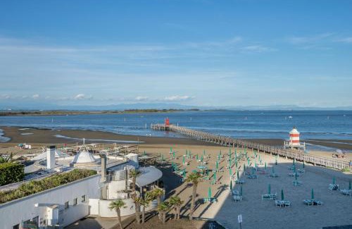 Lignano Sabbiadoro Apartment | La terrazza sul faro