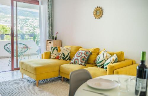 Sainte-Clotilde Apartment | La Ti Tonnelle - Centre et Confort - Wiskeys