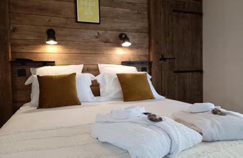 Figeac Bed & Breakfast | La Tour du Laurensou