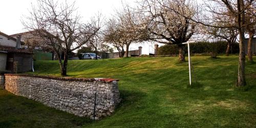 Nanteuil-de-Bourzac House | La Tranquillité, Le Repos