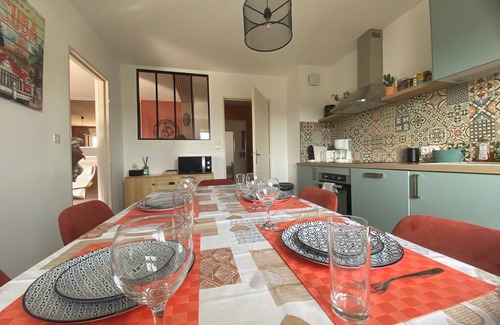 Montelimar Apartment | La Valériane: Air conditioning, balcony and private garage