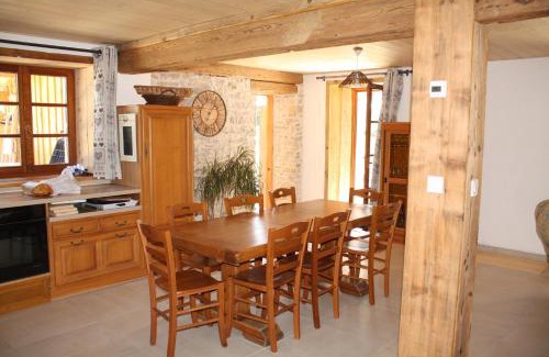 Le Barboux Ski Chalet | La Valentine, gîte pour 12 personnes au cœur de la nature