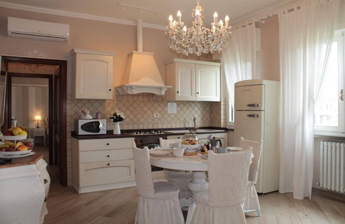 Montecarlo House | La Valinfiore Charming Home