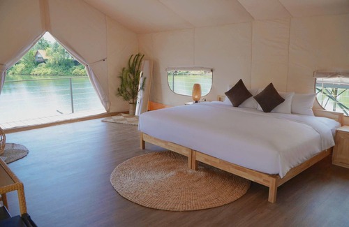 Huong Thuy Resort | La Vela Legacy Resort