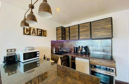 Annecy Apartment | La Venise Annecienne🇨🇭 Bright studio, with free private parking, near train station