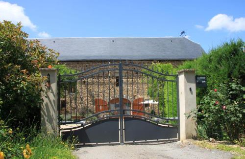Previnquieres House | La Vieille Grange avec piscine et jardin