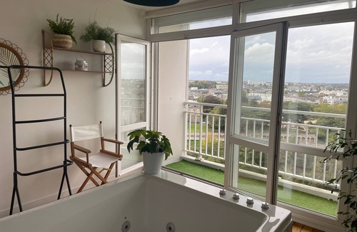 Saint-Brieuc Apartment | La Vigie - Appt avec jolie vue sur ville