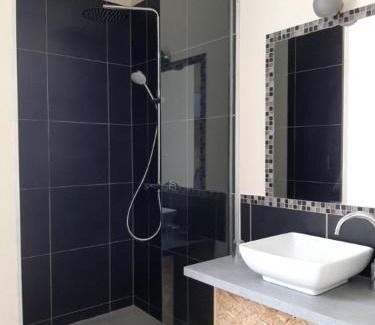 Lille Centre Ville Bed & Breakfast | La Villa 30