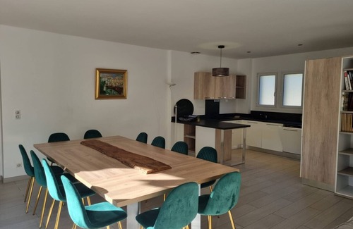 Roquefort-la-Bedoule Villa | La Villa des Rouvières