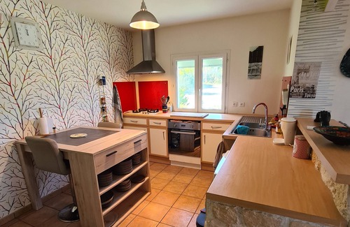 Castres House | La villa des cerisiers