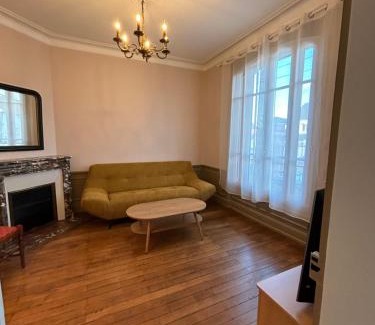 Romorantin-Lanthenay House | la villa des hortensias