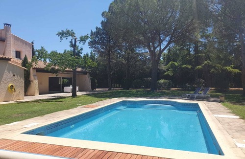Garons Villa | La Villa des Pins