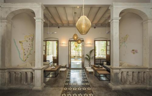 White Town Hotel | La Villa