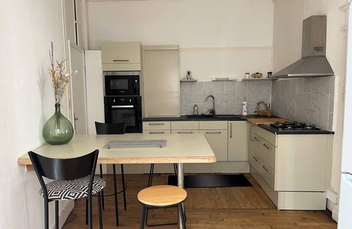 Aubusson Apartment | LA VILLA LOUANA 1 apartment 160 square meters, sobriety and elegance, 6 Adults