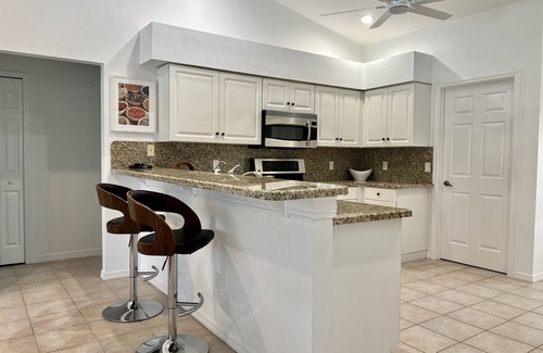 Oakes Estates House | La Villa Tranquila