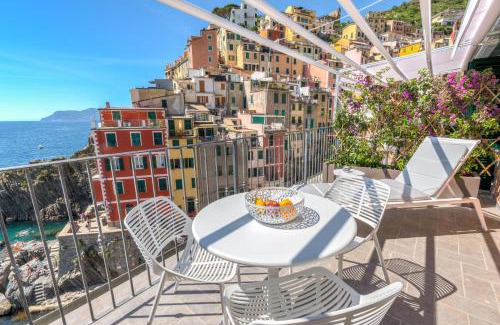Riomaggiore Apartment | La Vista di Marina by The First