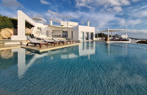 Nea Cryssi Akti Villa | La vue Spa