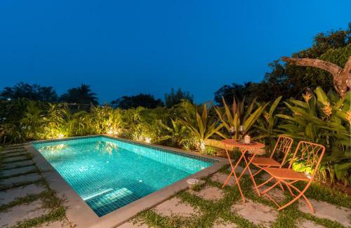 Anjuna Villa | La Zorita, Luxurious 3 BHK with Private Pool, 10 mins from Anjuna Beach, Kitchen, Security, Terrace, Patio & Wifi