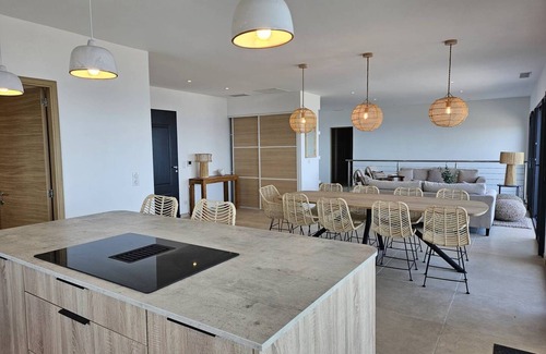 Solenzara House | LABELLE- PANORAMIC SEA VIEW- PRIVATE POOL- AIR CONDITIONING-WIFI