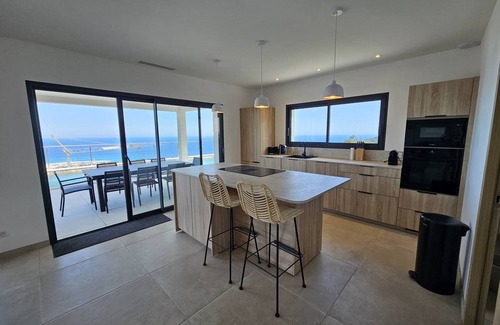 Solenzara House | LABELLE- PANORAMIC SEA VIEW- PRIVATE POOL- AIR CONDITIONING-WIFI