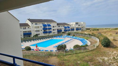 Lacanau-Ocean Apartment | Lacanau, Résidence Bleu Marine, appartements 2e étage, exceptionnels car balcon face et vue océan avec piscine ! Et avec parking réservé
