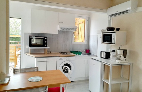 Salleles-Cabardes Ski Chalet | Lacoste 1