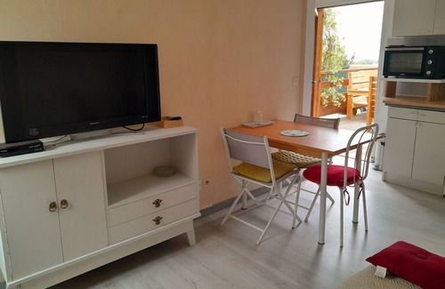 Salleles-Cabardes Ski Chalet | Lacoste 1