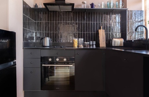 Holland Park Apartment | Ladbroke Grove XV by onefinestay