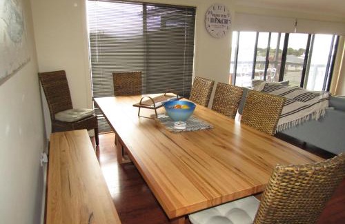 Port Vincent House | Lady Doris