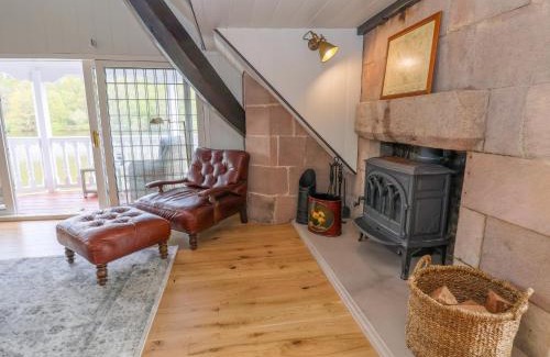 Horton House | Lady Of The Lake