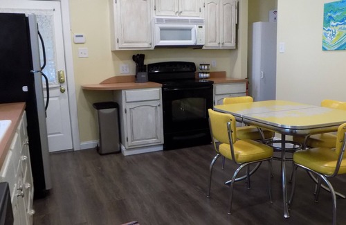 Old North Columbus House | Lady Pilot, Old North Columbus - Lovely 3-bedroom home, steps to OSU!