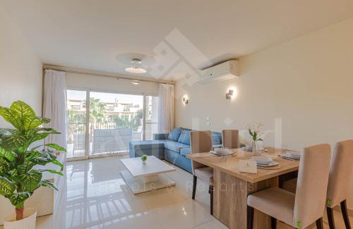 Sahl Hasheeh Apartment | Ladybird - Veranda Skyline