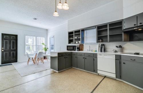 Freetown - Port Rico House | Lafayette Getaway-A cozy private bedroom close to downtown with shared spaces