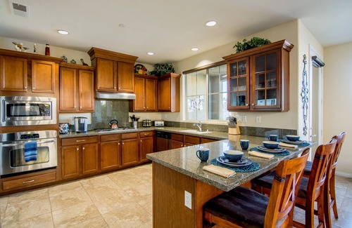 Terra Lago Villa | Lago Vista Lake front house with lake and mountain views! Near Coachella!