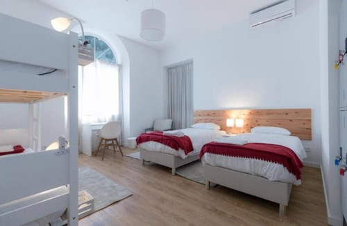 Lagoa Bed & Breakfast | Lagoa Hostel & Suites