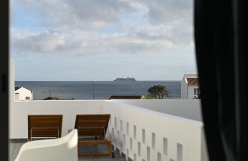 Lagoa Apartment | Lagoa Sea View by Vacationy