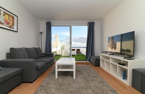 Lagoa Apartment | Lagoa Sea View by Vacationy