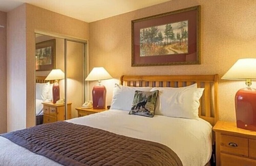 Big Bear Lake Hotel | Lagonita Lodge - Heated Indoor Pool & Spa - Game Room - On The Lake 3