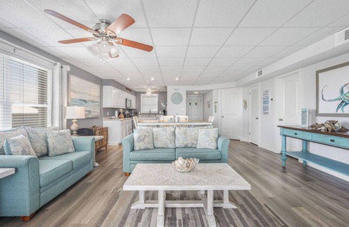 Ono Island Condo | Lagoon Landing 207- Best of beach & lagoon